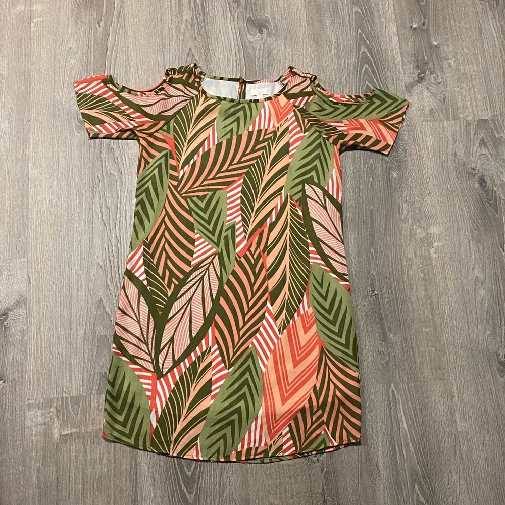 Charming Charlie Tropical Cold Shoulder High-Low Dress Small - Picture 2 of 7